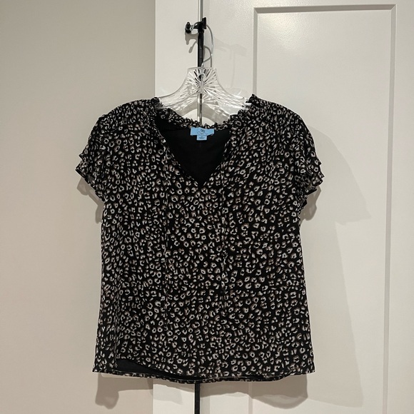 CeCe leopard blouse - Picture 1 of 3